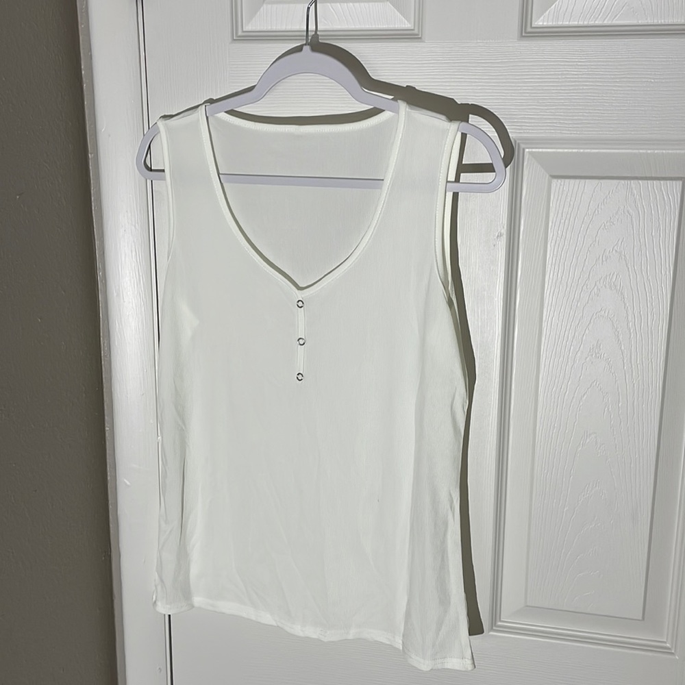 V neck tank